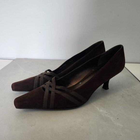 STUART WEITZMAN | Suede Kitten Heels - Picture 1 of 7